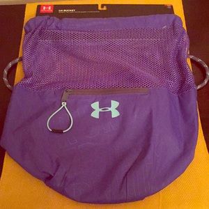 ONLY 1! Under Armour Girl’s Bucket Sackpack